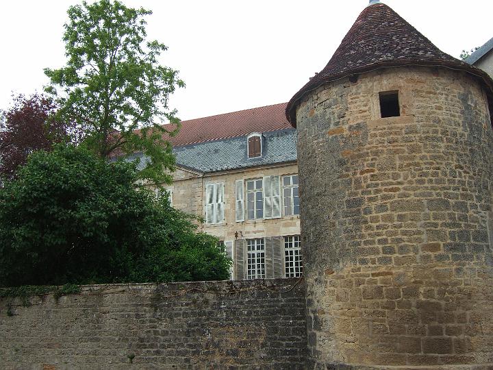 2008-05- (594).JPG - Das ehemalige Château mit Wehrturm